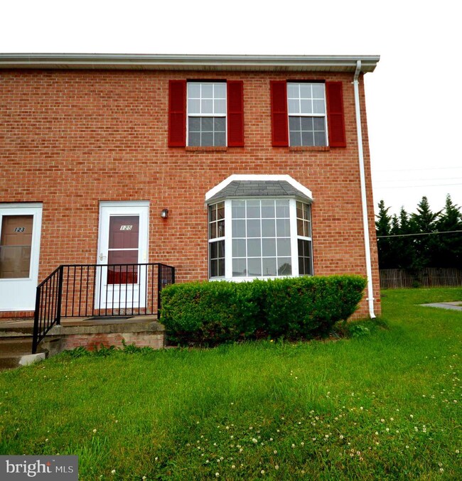 125 Nottoway Dr, Stephens City, VA 22655 - photo 3