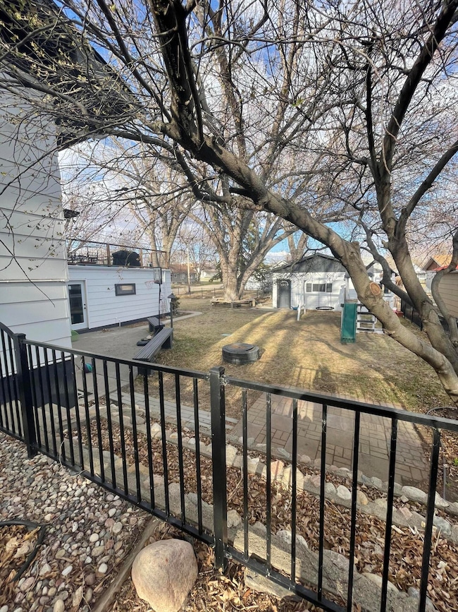 922 2nd Ave W, Mobridge, SD 57601 - photo 4