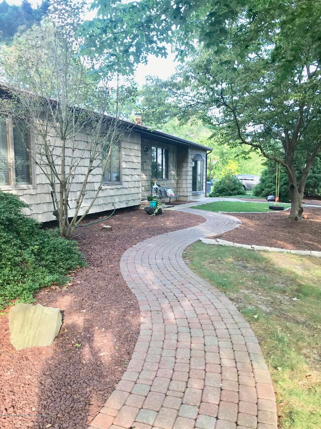 301 Mermaid Dr, Manahawkin, NJ 08050 - photo 3