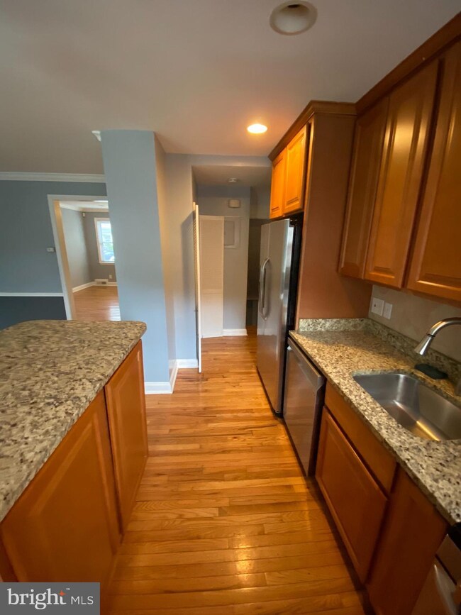 1508 Stonewood Rd, Baltimore, MD 21239 - photo 3