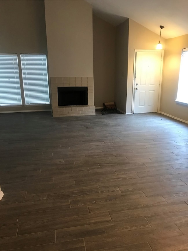 7895 Green Lawn Dr unit 7895, Houston, TX 77088 - photo 6