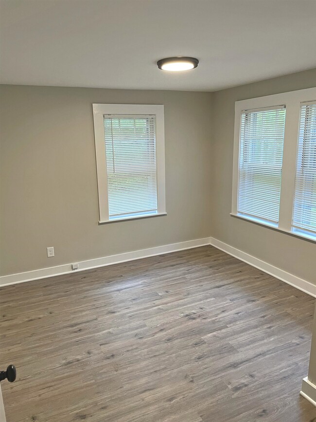 95 Tsienneto Rd, Derry, NH 03038 - photo 6