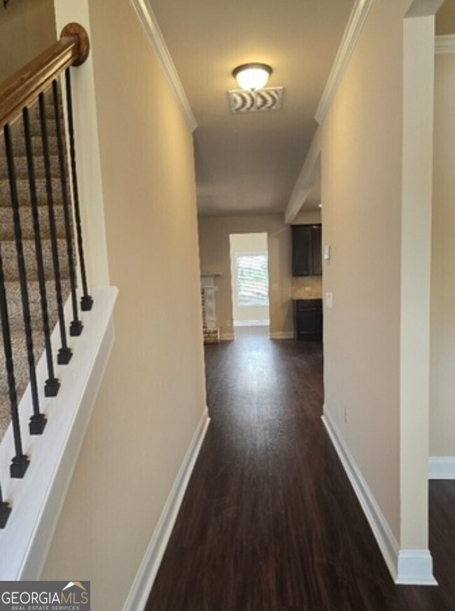 11 E Mcintosh Rd, Griffin, GA 30223 - photo 5