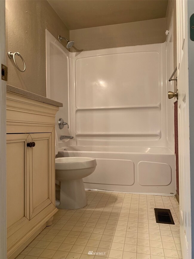 6705 -6707 35th Street Ct W, University Place, WA 98466 - photo 7