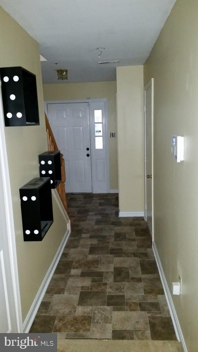 3818 Early Glow Ln, Bowie, MD 20716 - photo 3