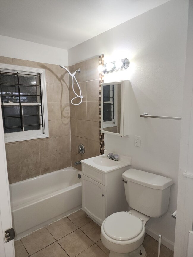 3934 Cosby St, Houston, TX 77021 - photo 2