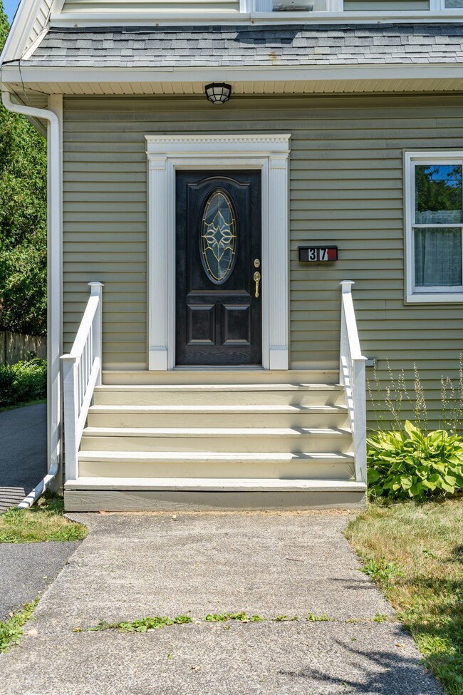 37 Devonshire St, Portland, ME 04103 - photo 2