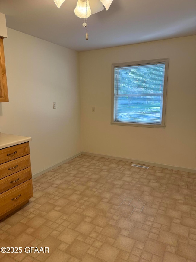 1339 S 19th St, Grand Forks, ND 58201 - photo 3