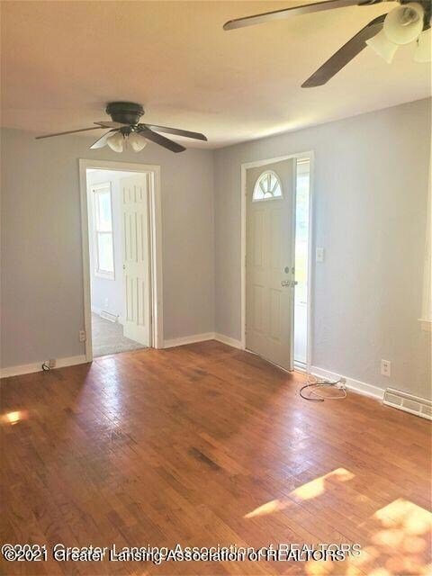 6051 Wise Rd, Lansing, MI 48911 - photo 5