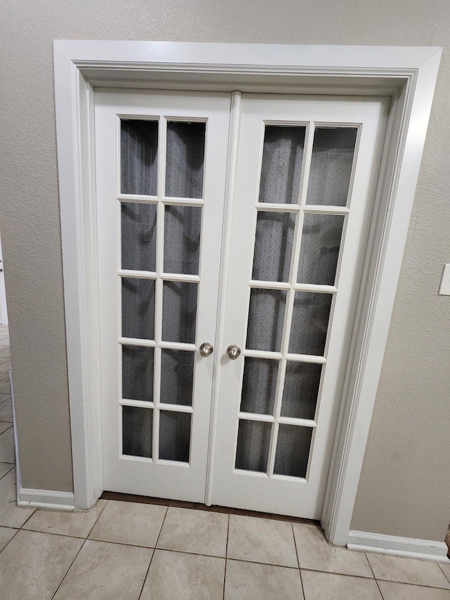 6655 Deleon St, Irving, TX 75039 - photo 2