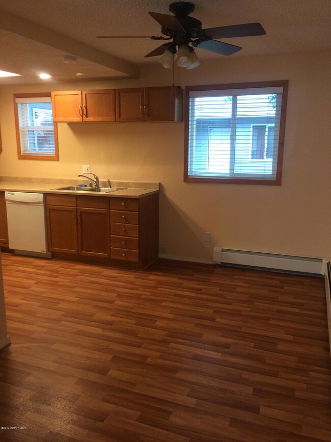Dining Kitchen Area