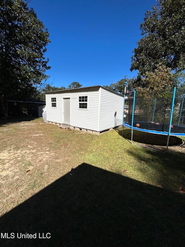 204 S Monroe Ave, Picayune, MS 39466 - photo 5