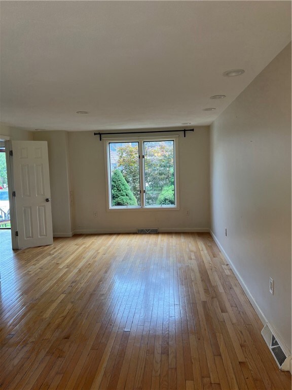 252 Mayfield Ave unit B, Cranston, RI 02920 - photo 4