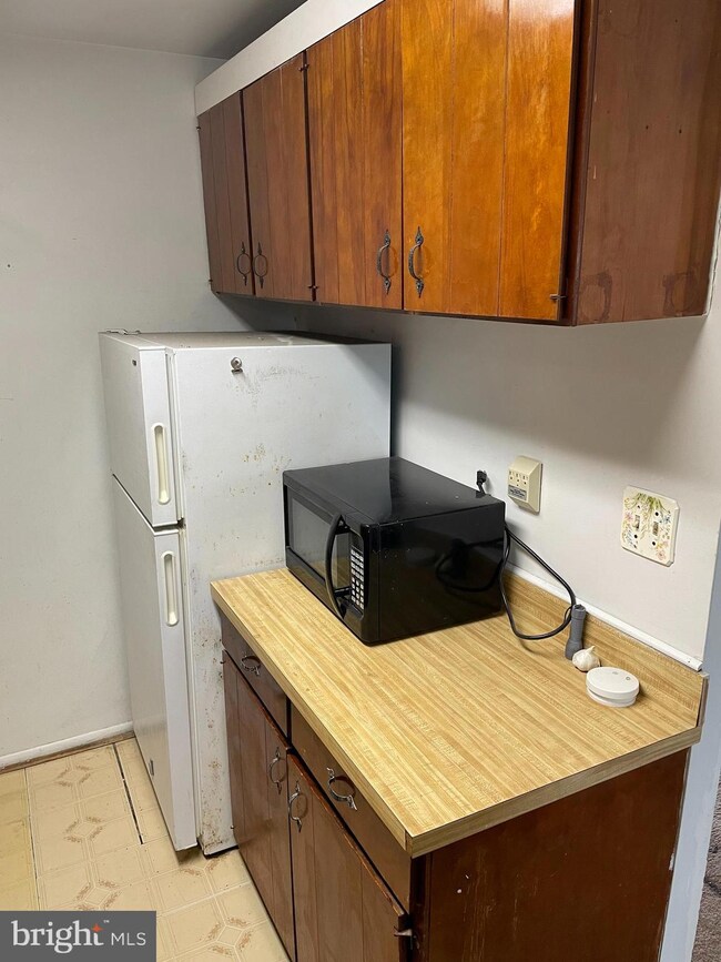 7617 Fontainebleau Dr unit 2145, New Carrollton, MD 20784 - photo 6