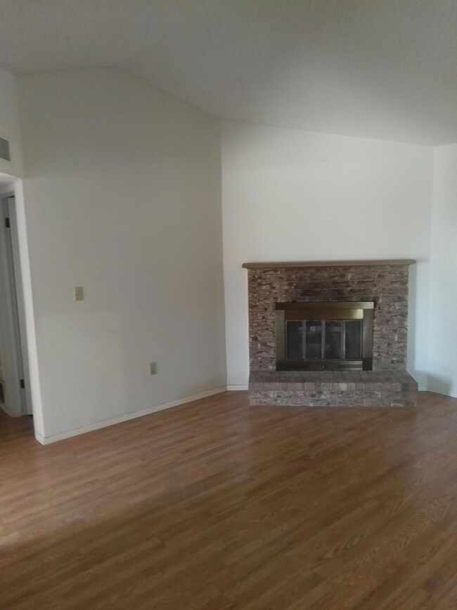 15337 Fairwood Ct, Horizon City, TX 79928 - photo 7