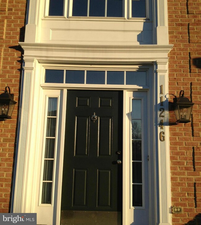 11246 Suffolk Dr, Hagerstown, MD 21742 - photo 3