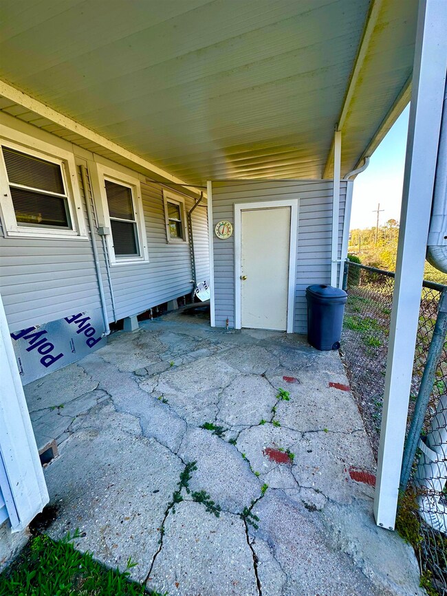 1569 W Main St, Schriever, LA 70395 - photo 5