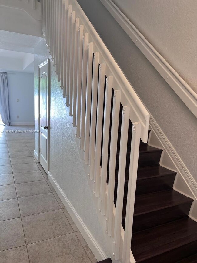 11029 NW 43rd Ln unit 29, Doral, FL 33178 - photo 2