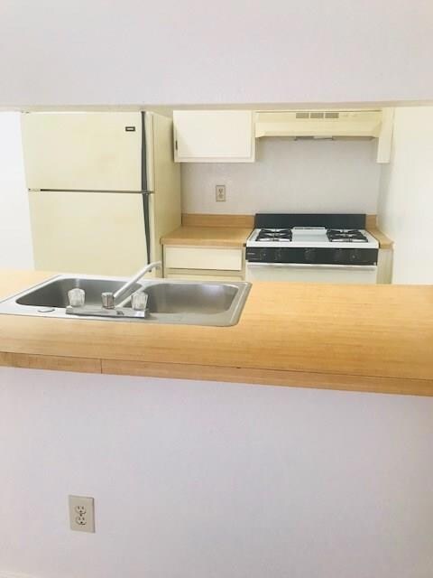 10532 Shannon Place unit A, El Paso, TX 79925 - photo 6