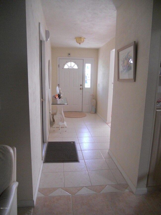 373 Tulip Tree Ln, Ormond Beach, FL 32174 - photo 4