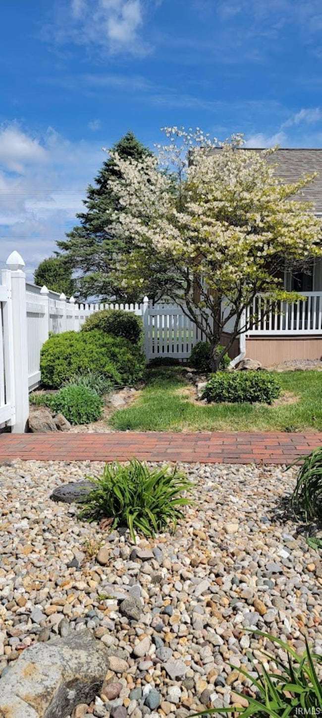 500 S West St, Odon, IN 47562 - photo 6