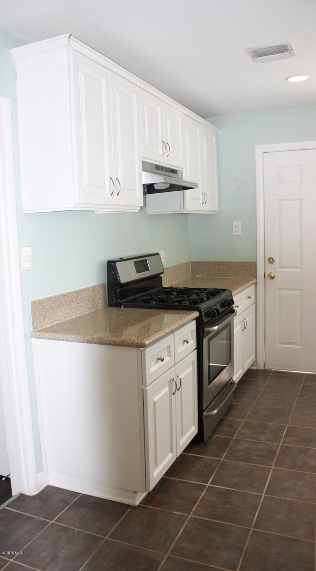 kitchen2