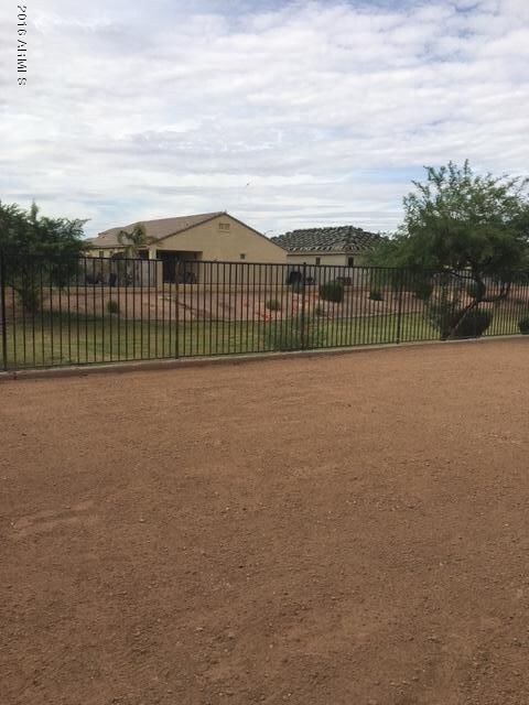 View fence yard