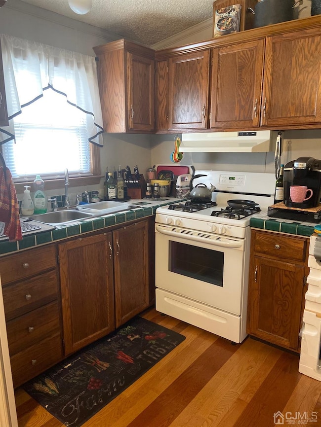 26 Dalbert St unit A-1, Carteret, NJ 07008 - photo 4