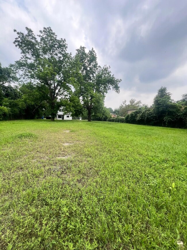 Lots 1&2 2329 Hampton St, Houston, TX 77088 - photo 5