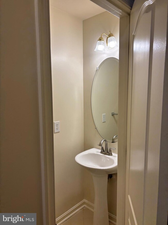 110 Pumpkin Patch Ln, Hockessin, DE 19707 - photo 3