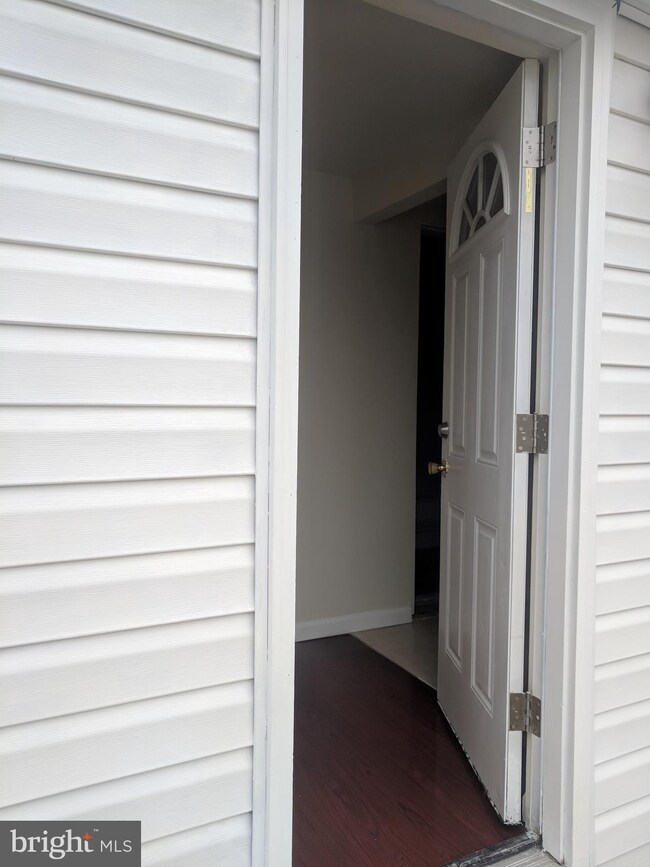 5505 Walker Mill Rd, Capitol Heights, MD 20743 - photo 2