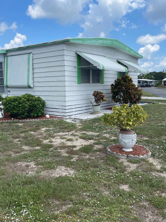 229 Bill Allen Cir E, Sebastian, FL 32958 - photo 2