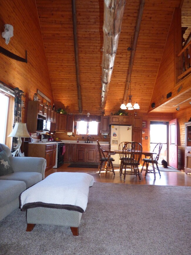 843 S 400 W, Hebron, IN 46341 - photo 5