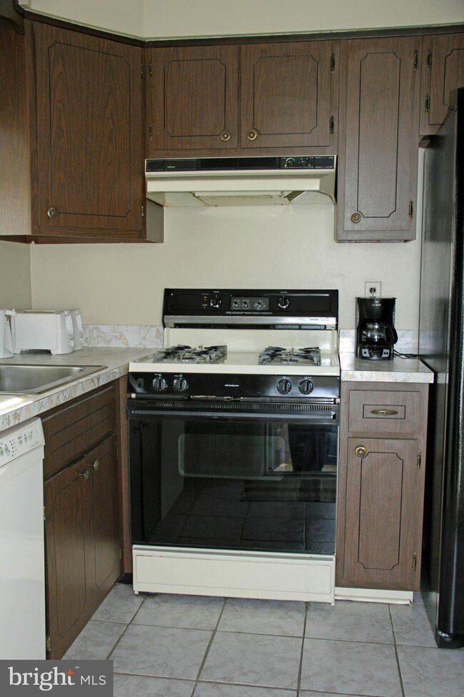 8634 David Ave, Parkville, MD 21234 - photo 6