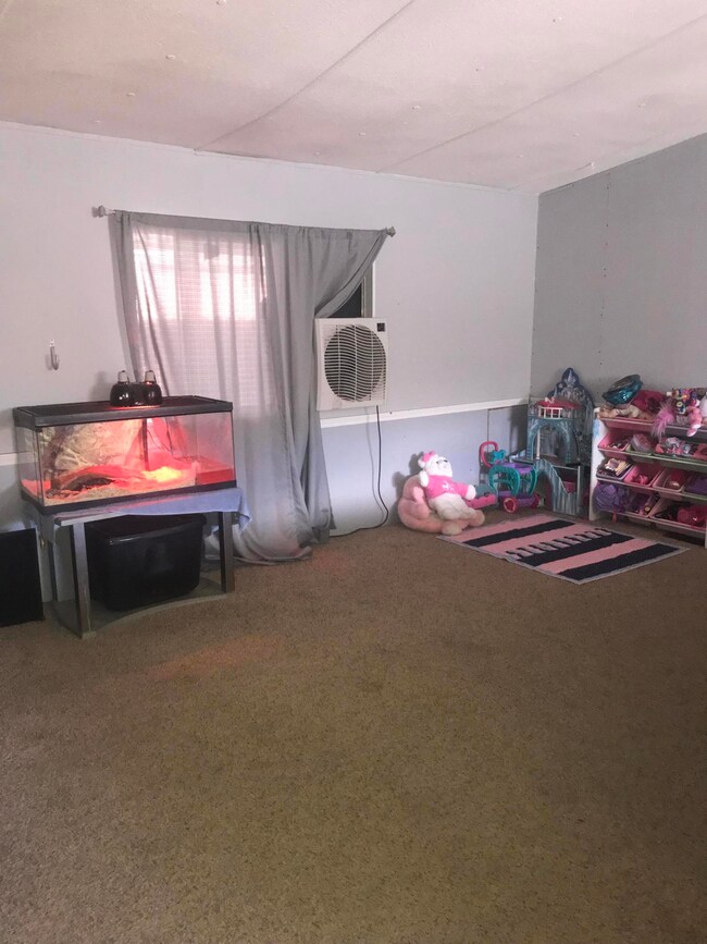 4500 W Rosamond Blvd unit 10a, Rosamond, CA 93560 - photo 3