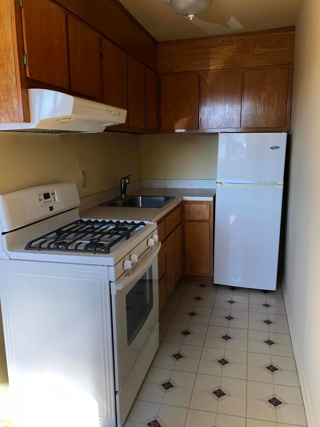 600 Jefferson Ave unit 6, Avon By the Sea, NJ 07717 - photo 6