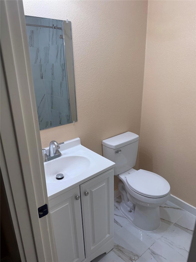 Full bath with tub/shower combo