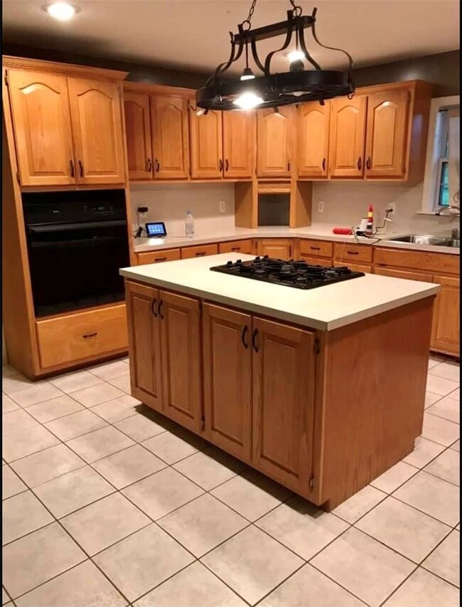 2167 Lacy Dr, Fayetteville, AR 72701 - photo 4