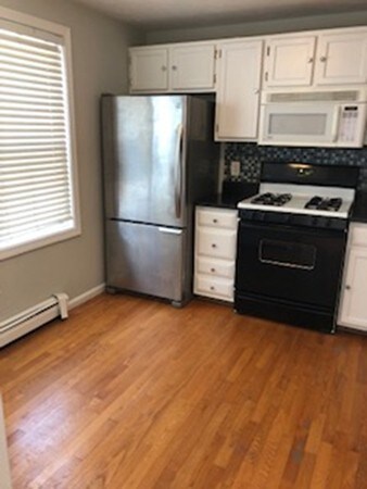 208 W 6th St, Boston, MA 02127 - photo 4