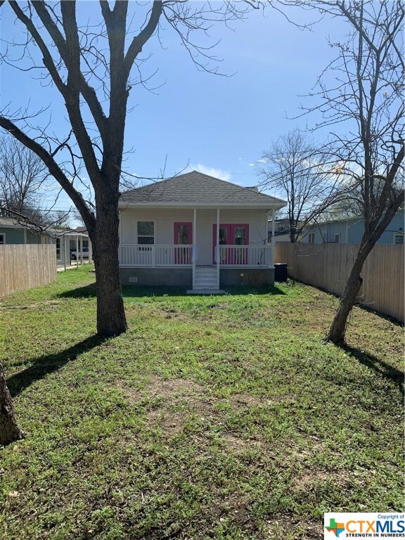 211 Durango St, San Marcos, TX 78666 - photo 4