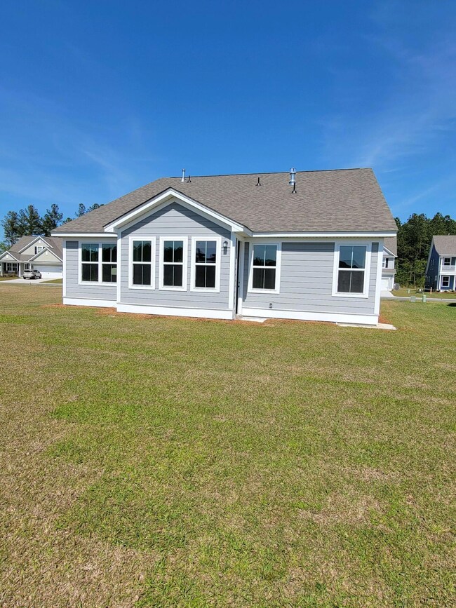 678 Yellow Leaf Ln, Summerville, SC 29486 - photo 2