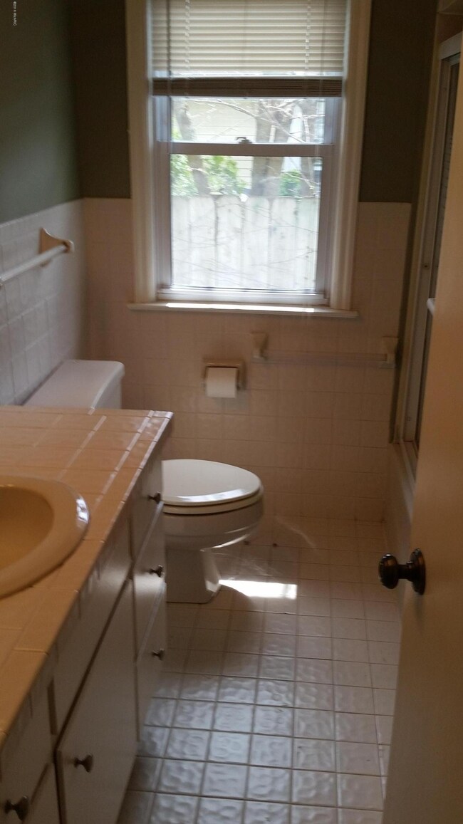 2334 Plainfield Ave NE, Grand Rapids, MI 49505 - photo 7