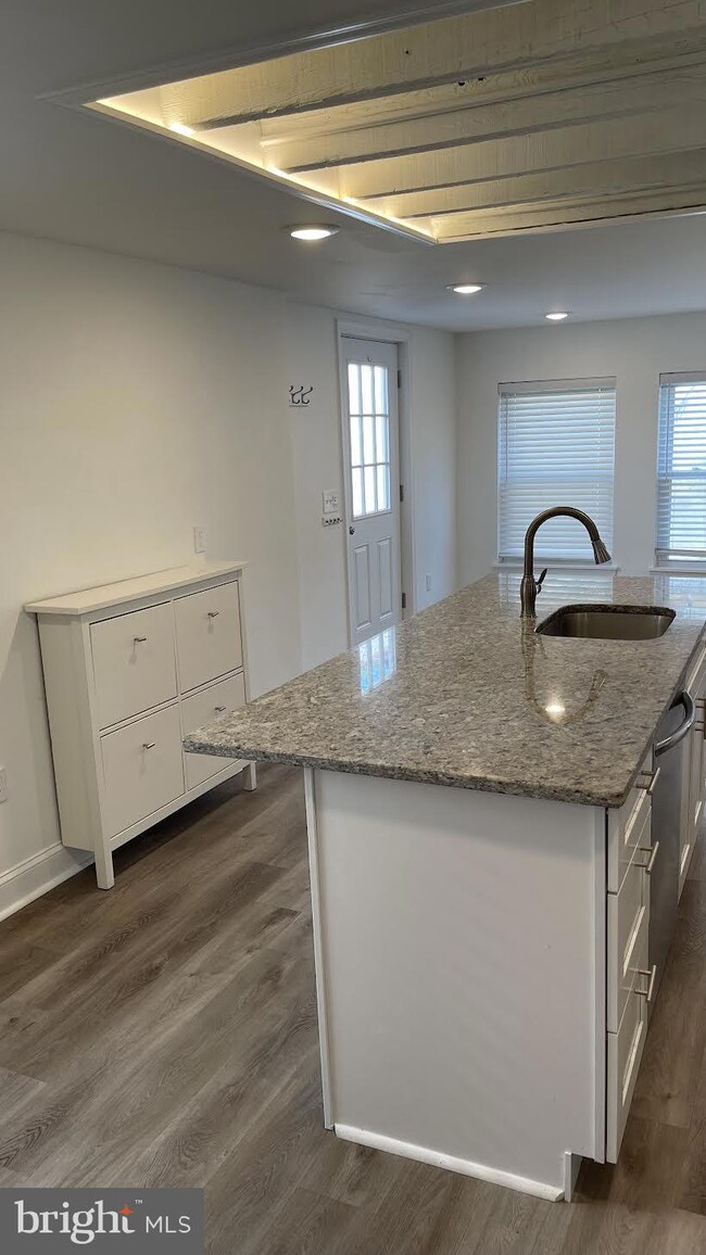 123 Maple St, Conshohocken, PA 19428 - photo 4