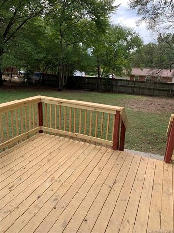 2335 Maplewood Dr unit 9, Gastonia, NC 28052 - photo 3