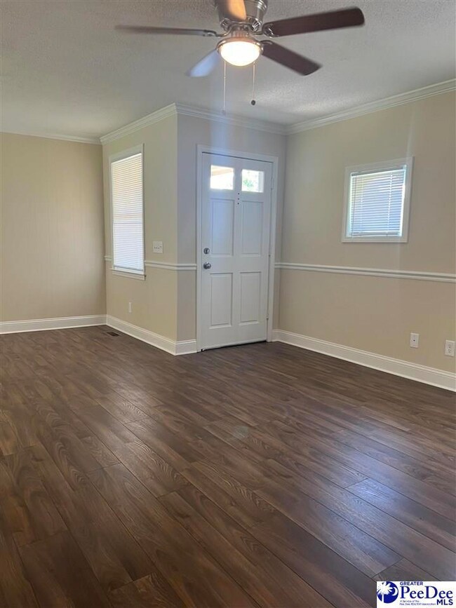 811 E Scarlett Ln, Florence, SC 29505 - photo 6