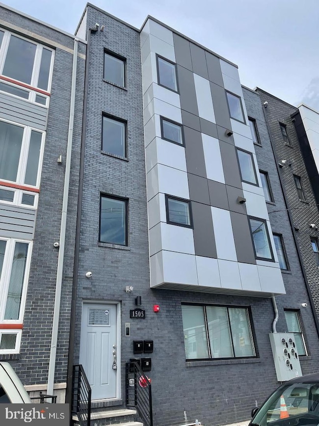 1505 Parrish St unit B, Philadelphia, PA 19130 - photo 2