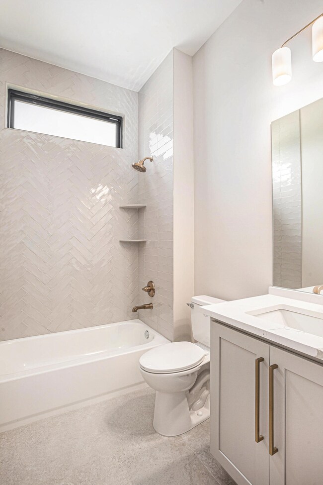 13868 Quail View Dr, Washington, MI 48094 - photo 7