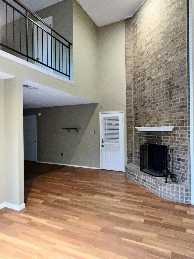 21 Rockwood Cir, Bedford, TX 76021 - photo 3