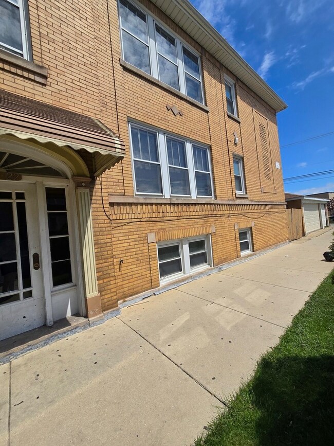 5359 S Sawyer Ave, Chicago, IL 60632 - photo 3