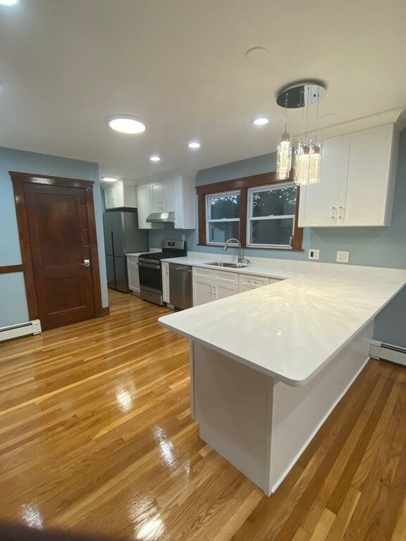 49 Falmouth Rd unit 1, West Newton, MA 02465 - photo 3